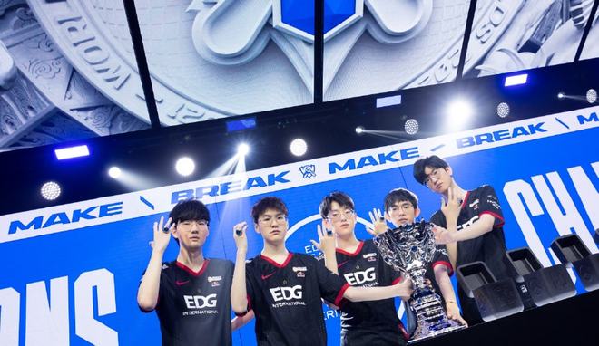 与媒体的广 与媒体的广