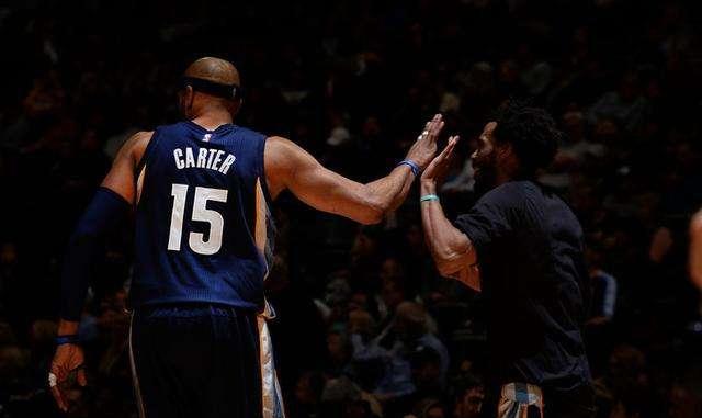 动在此举行 动在此举行