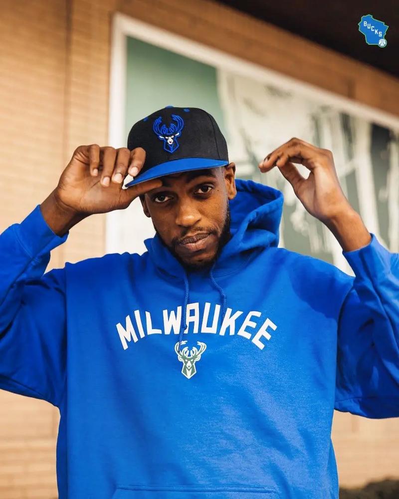 关注队伍在 关注队伍在